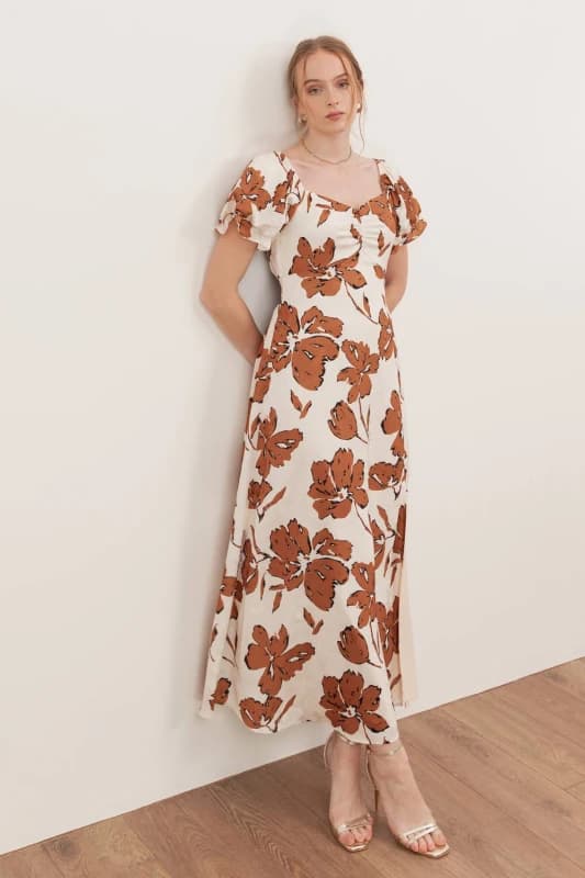 Lovedrobe Womens Floral Short Sleeve Sweetheart Neck Midaxi Dress in Nude Size: 12 Nude Female 12