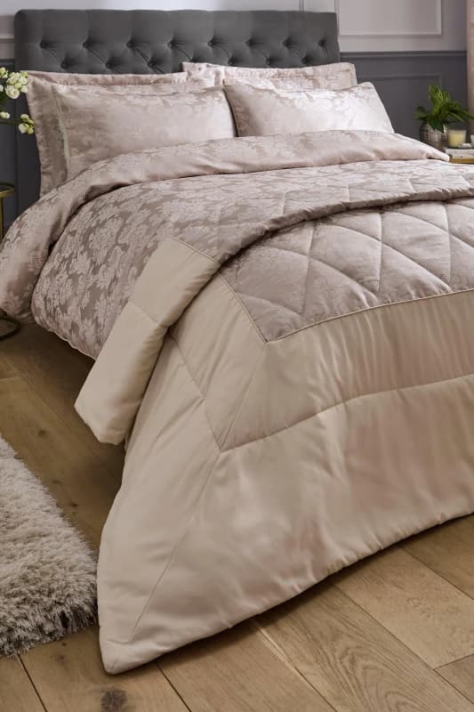 Catherine Lansfield Damask Jacquard Bedspread Bedspreads 240x260cm Neutral 41753569000