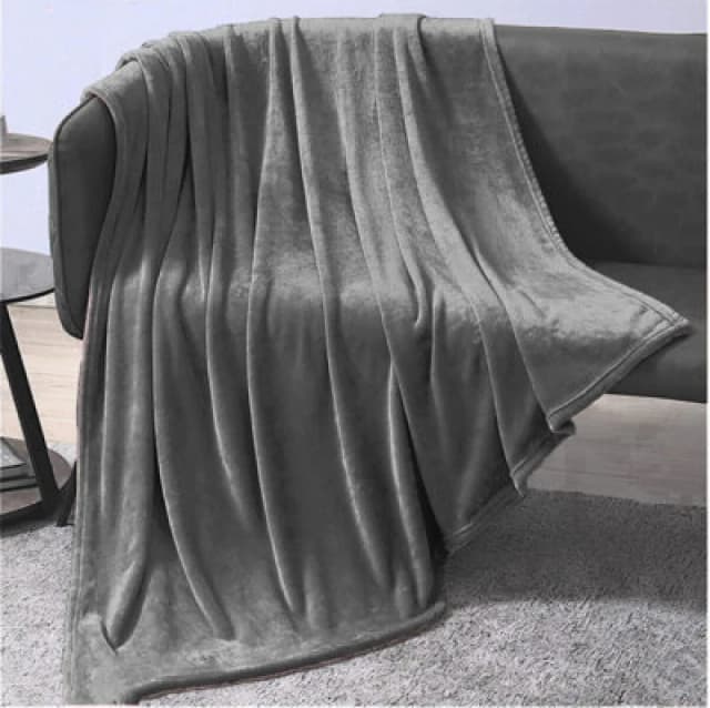Ezysleep Ezysleep Large Faux Mink Super Soft Throw in Navy Size: 140cm x 200cm Navy 140cm x 200cm Unisex 5034567873659