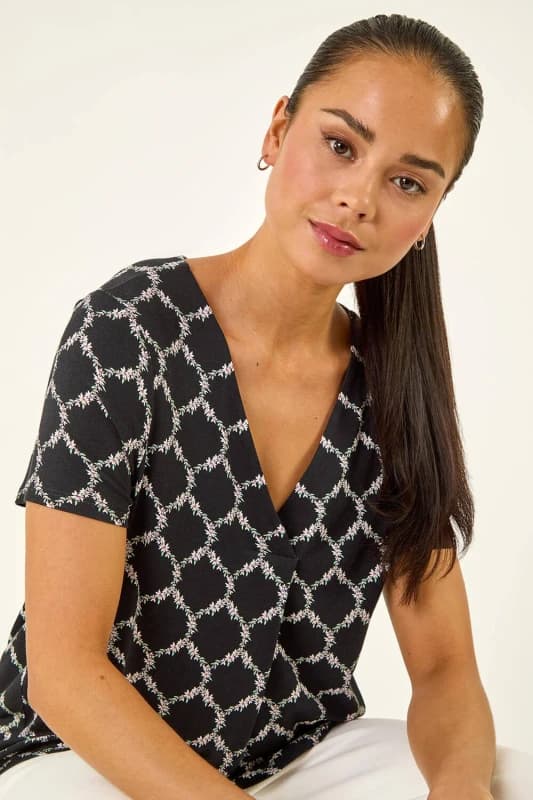 Roman Womens Petite Abstract V-Neck Stretch Top in Black Size: 14 Black Female 14