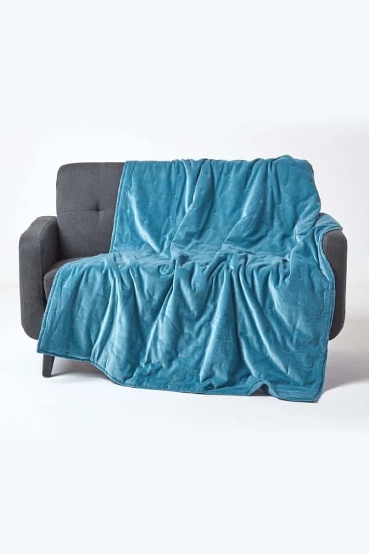 Homescapes Velvet Quilted Throw 100% Cotton, Soft & Luxurious Blanket in Blue Size: 150cm x 200cm Blue Unisex 150cm x 200 cm