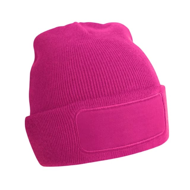 Beechfield Beechfield Men Patch Beanie in Fuchsia Fuchsia One Size Male 5063574497336