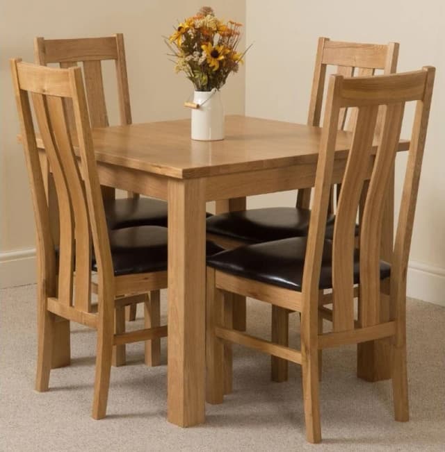 Thats Furniture Oslo 90 x 90cm Oak Small Dining Table & 4 Princeton Oak Chairs in Brown Brown Unisex 90 x 90 cm