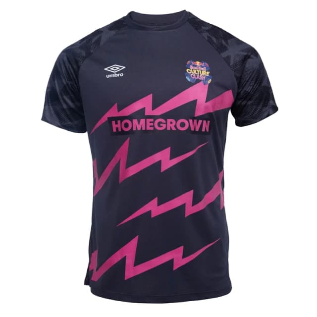 Umbro Umbro Men Culture Clash Red Bull Jersey in Mid Grey Size: Small Mid Grey S Male 5063703734158