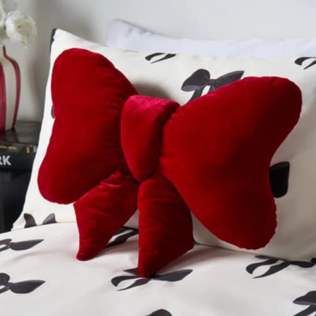 OHS OHS Velvet Bow Shaped Novelty Decorative Scatter Cushion Plush Pillow in Red Red One Size Unisex 5027434226870