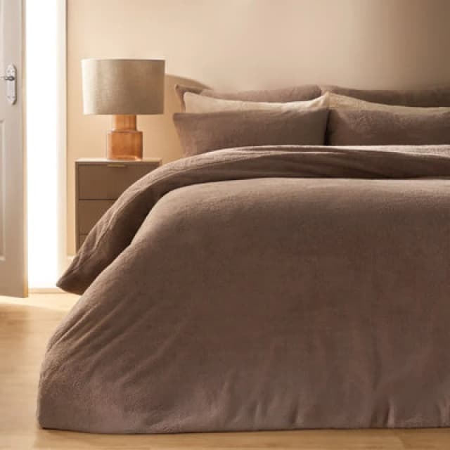 OHS OHS Thermal Soft Teddy Fleece Duvet Cover Bedding Set in Light Brown Size: Double Light Brown Double Unisex 5027434221936
