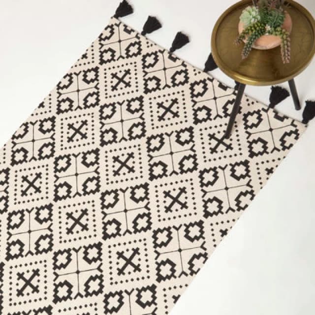 Homescapes Reva Black & White Handwoven Cotton Geometric Rug 120 X 170 Cm