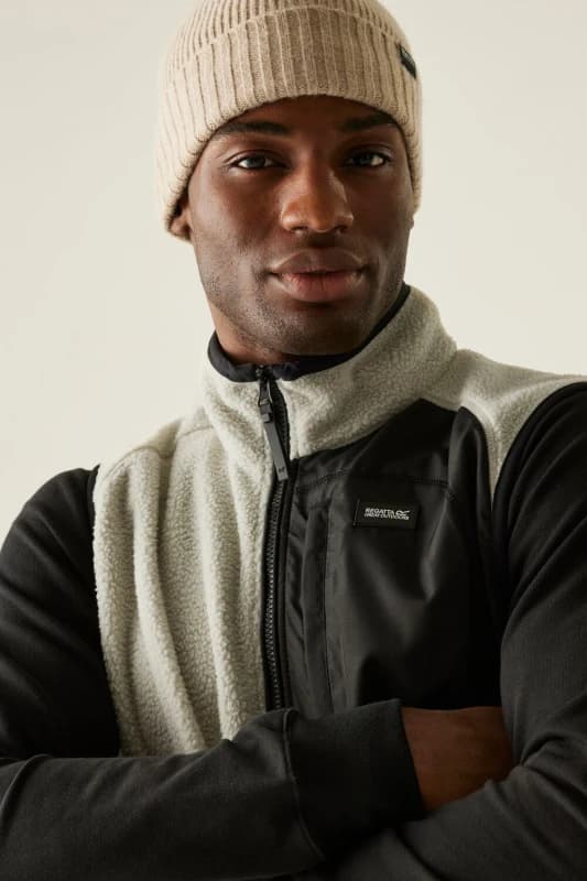 Regatta Regatta Men Frankie Borg Full-Zip Gilet Bodywarmer in Cream Size: Small Cream S Male 5063516104940