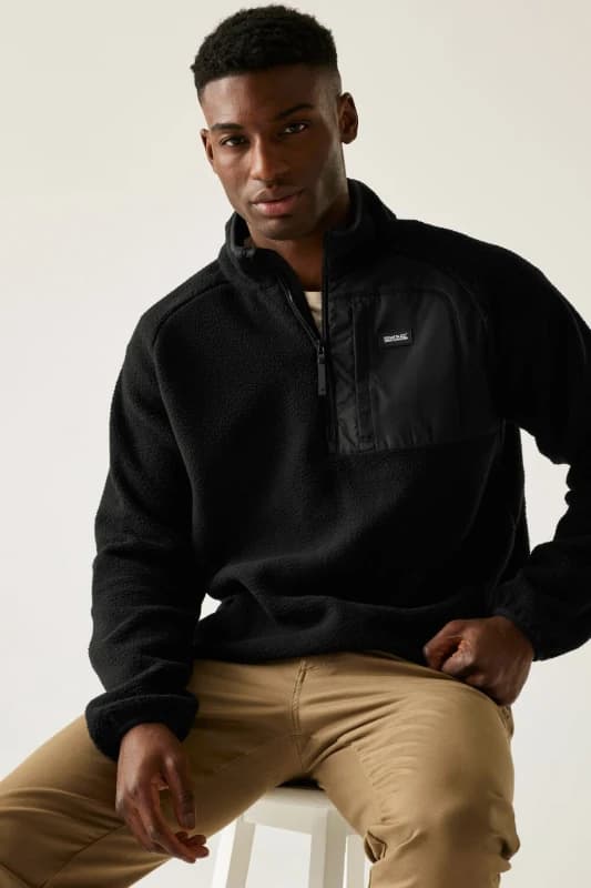 Regatta Regatta Men Frankie Borg Half-Zip Insulating Fleece in Jet Black Size: 2X-large Jet Black XXL Male 5063516104469