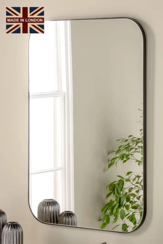 Yearn Mirrors Minimal Curved Mirror Black 90x60cm Black