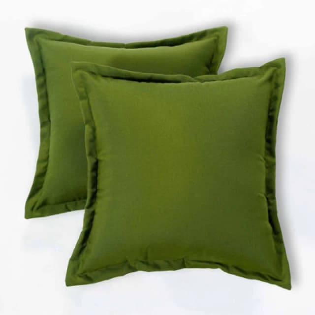 Homescapes Luxury Outdoor Cushions 2 Set, Waterproof Filled Cushions, Soft-Touch, Plain Green, For Garden And Indoors, 45 X 45 Cm
