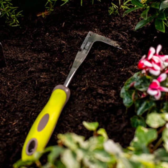 Garden Gear Stainless Steel Hand Weeding Scythe