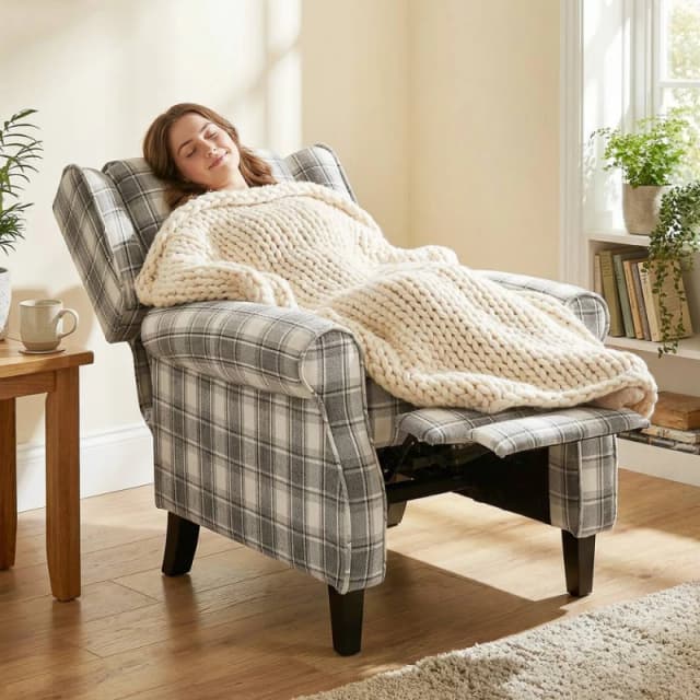 HOMCOM Recliner Chair for Living Room Wingback Chair with Padded Armrest in Grey Grey Unisex