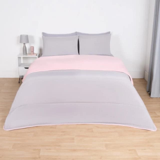 OHS OHS Soft Coverless 10.5 TOG Duvet Set Pillowcase Quilted Cover in Light Pink Size: King Light Pink King Unisex 5027434198962