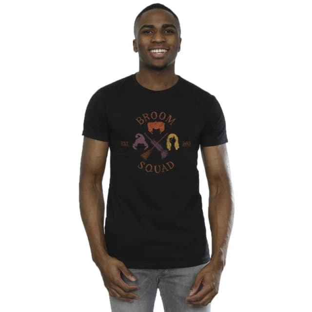 Disney Men Hocus Pocus Broom Squad 93 T-Shirt in Black Size: Small Black S Male 5063153143913