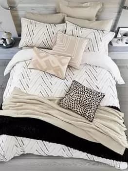 Nalu Nicole Scherzinger Lani Duvet Cover Set