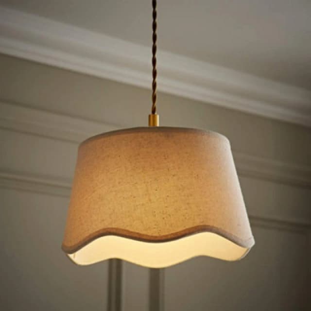 ValueLights ValueLights Mabel Linen Small 20cm Scallop Edge with Trim Ceiling Light Lamp Shade in Natural Natural One Size Unisex 5016529273608