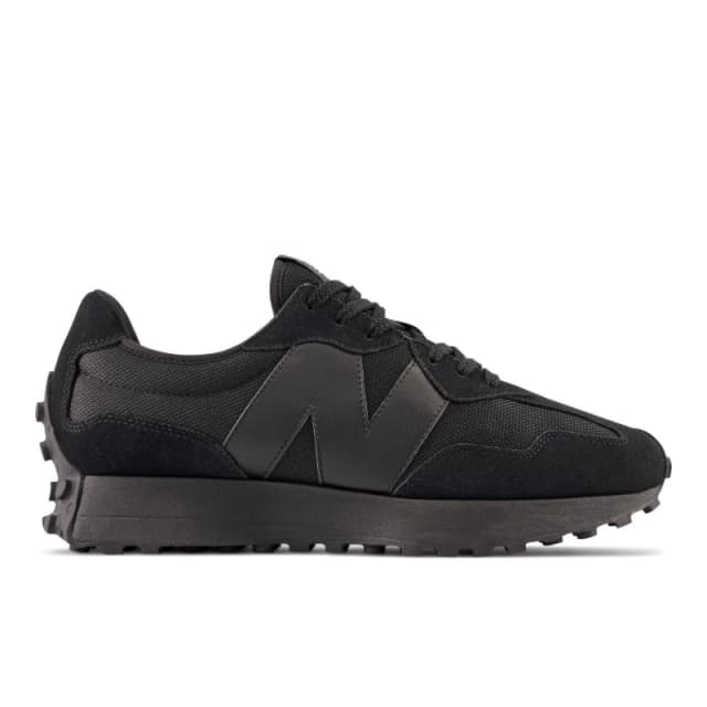 New Balance 327 trainers in Black UK 7 (EU 40 1/2)