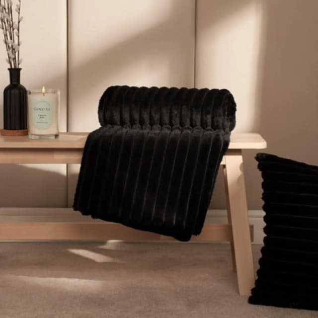 OHS OHS Faux Fur Ribbed Fleece Throw Over Bed Blanket Winter Warm Supersoft in Black Size: 120cm x 150cm Black 120cm x 150cm Unisex 5027434166480