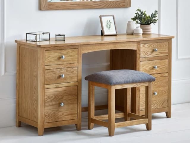 Julian Bowen Mallory Oak Double Pedestal Dressing Table Set