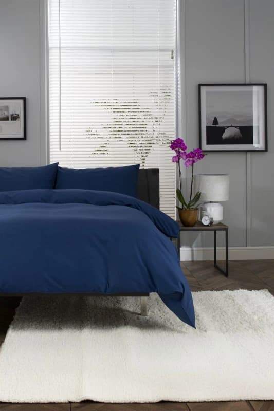 The Lyndon Company The Lyndon Company Luxury 100% Cotton 200 Thread Count Duvet Cover Set in Navy Size: Single Navy Single Unisex 5054990057372