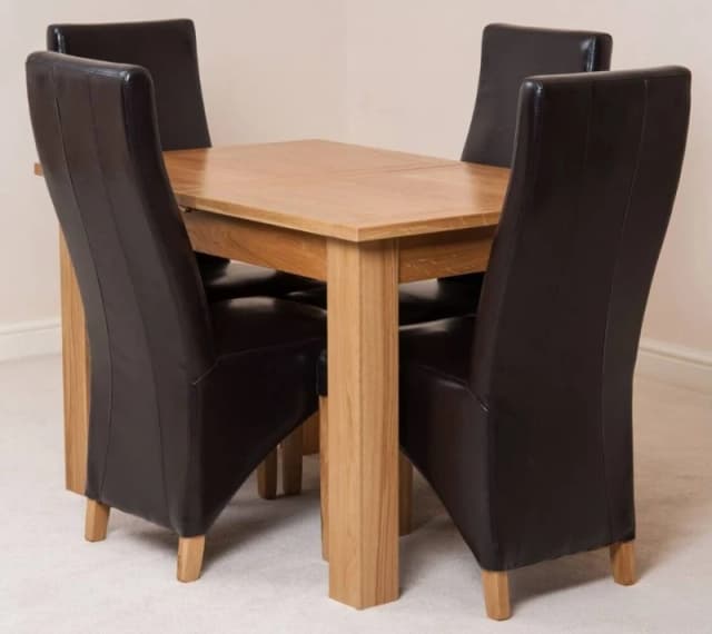 Thats Furniture Hampton 120-160cm Oak Extending Dining Table & 4 Lola Leather Chairs in Brown Brown Unisex