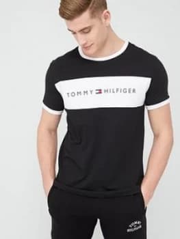 Tommy Hilfiger Logo Flag T-Shirt - Black