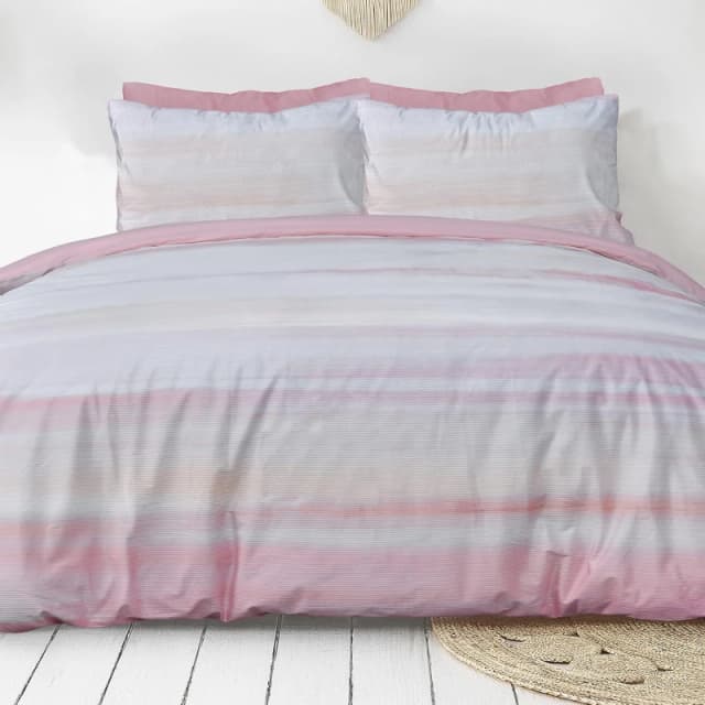 Smart Living Smart Living Luxury Hotel Quality Reversible Ribbed Velvet Duvet Cover with Pillowcases in Pink Size: Double Pink Double Unisex 5056242