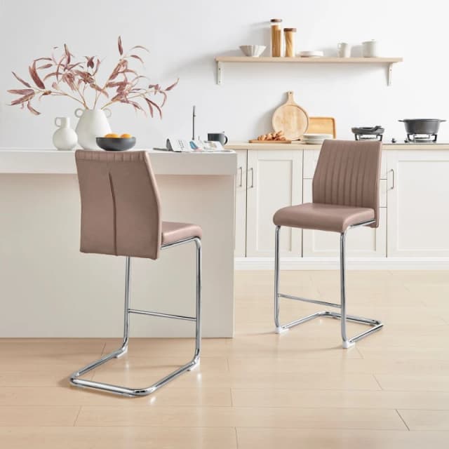 FurnitureboxUK FurnitureboxUK Lorenzo 2x Faux Leather & Silver Bar Chairs in Beige Beige One Size Unisex 5056784304365