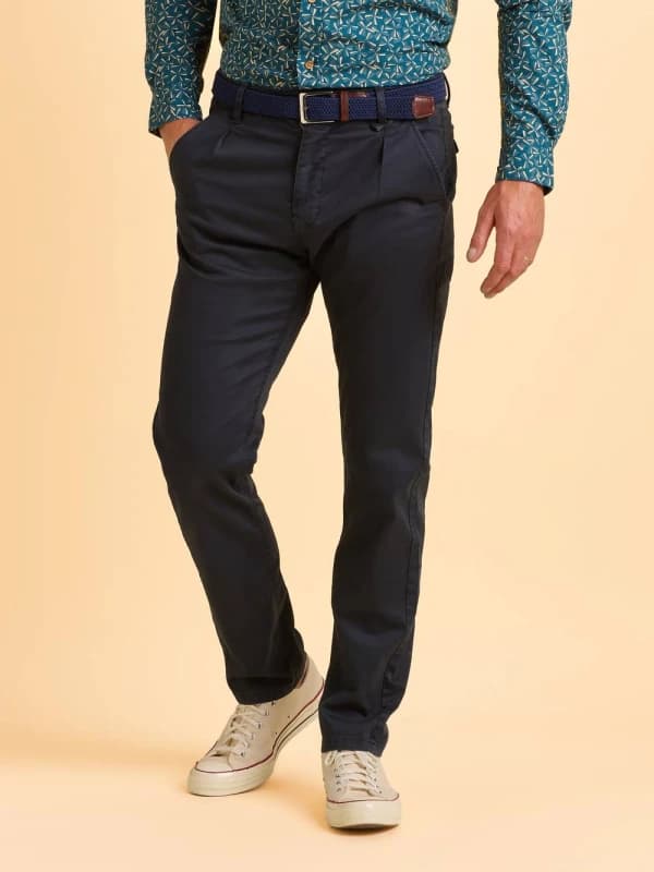 Brakeburn Mens Beccles Trouser in Navy Size: 34 Navy Male 34