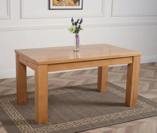 That's Furniture Dakota 152Cm Chunky Medium Solid Oak Dining Table