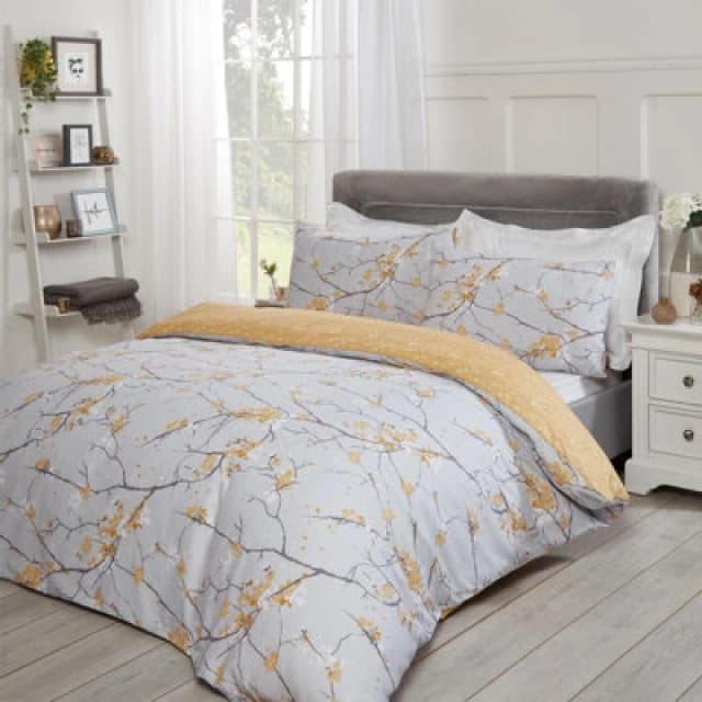 OHS OHS Spring Blossoms Print Duvet Cover with Pillowcase in Yellow Size: Double Yellow Double Unisex 5027434008377