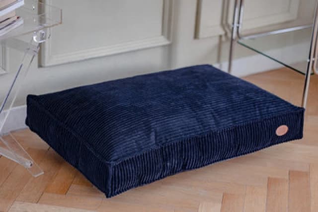 Snug & Cosy Pets Snug And Cosy San Remo Lounger Black 120Cm X 70Cm