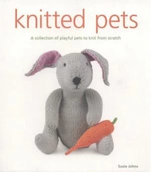 Knitted Pets by Susie Johns Paperback