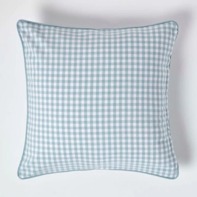 HOMESCAPES Homescapes - Cotton Gingham Check Blue Cushion Cover, 60 x 60cm - Blue KT1375C