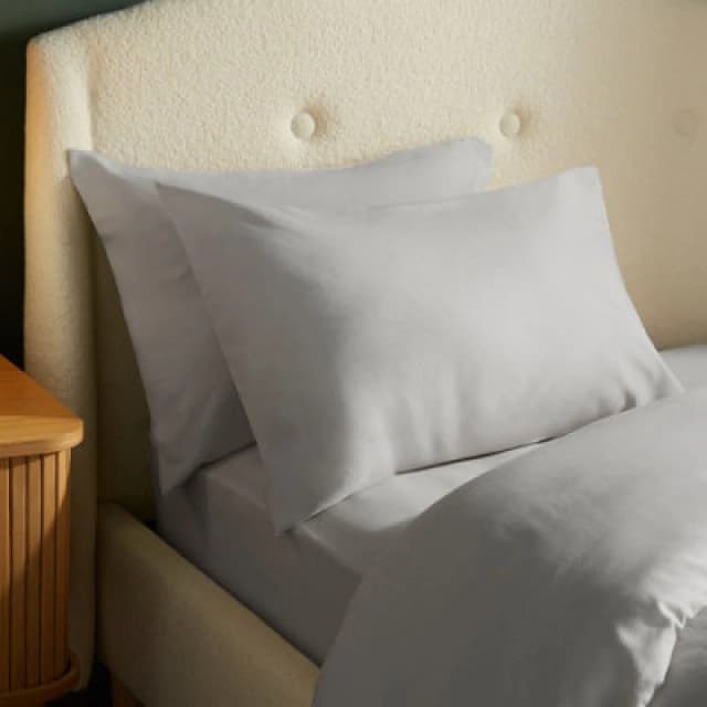 Silentnight Brushed Cotton Pillow Case - Silver