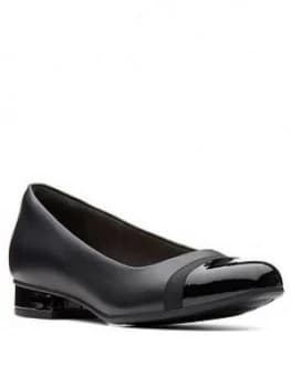 Clarks Juliet Monte Wide Fit Ballerina - Black