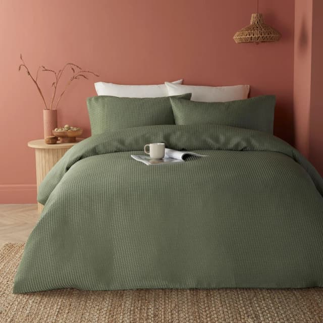 Serene Home Lindly Embossed Waffle Duvet Cover Set in Green Dark Green unisex Single