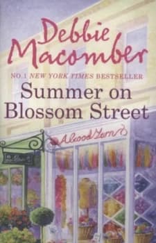 Summer on Blossom Street by Debbie Macomber Paperback