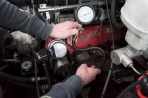 Silverline 953656 Petrol Engine Compression Test Kit 8pce 0 - 300psi