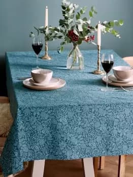 Majestic Stag' 137x229cm Table Cloth