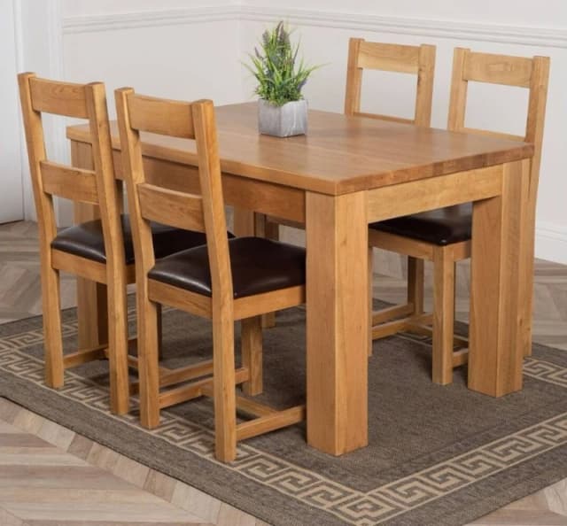 Thats Furniture Dakot 127 x 82cm Oak Small Dining Table & 4 Lincoln Chairs in Brown Size: 127 x 82cm Brown Unisex 127 x 82 cm