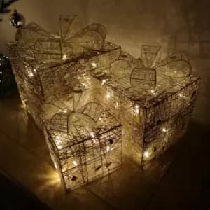 Premier Christmas Set of 3 Glitter Parcels in Gold complete with White Bow & LED Lights Mains Operated