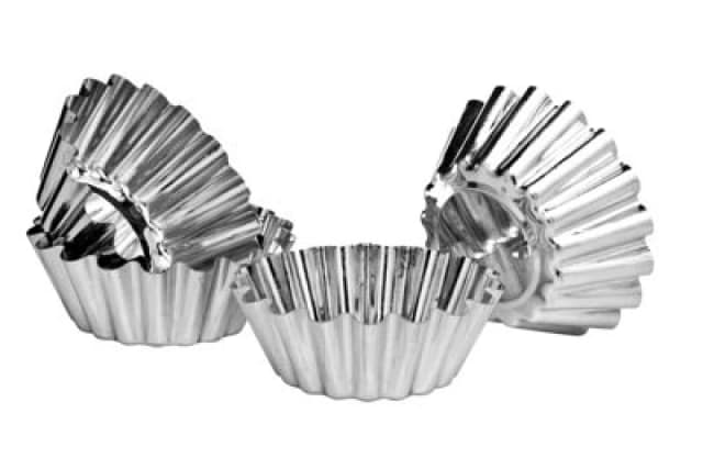 Premier Housewares Tinplate Set Of Four Round Cake Moulds Silver