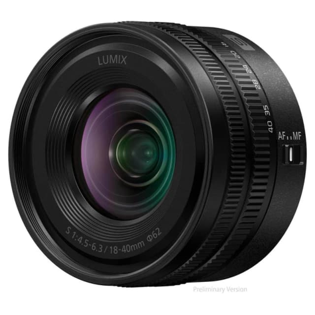 <p class="long-heading">Flexible and light, the ideal lens for your daily moments</p><p class="long-paragraph">C