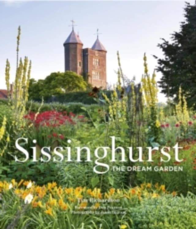 Sissinghurst : The Dream Garden Paperback / softback
