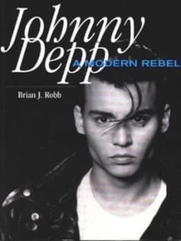 Johnny Depp by Brian J Robb Paperback