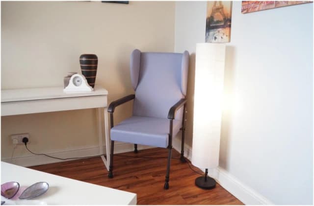 Aidapt Chelsfield Flat Packed Blue Blue