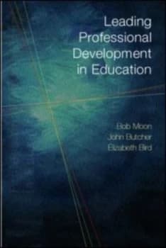 Leading Professional Development in Education by Elizabeth Bird Paperback