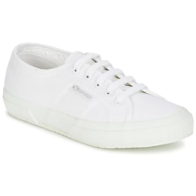 Superga 2750 CLASSIC womens Shoes (Trainers) in White